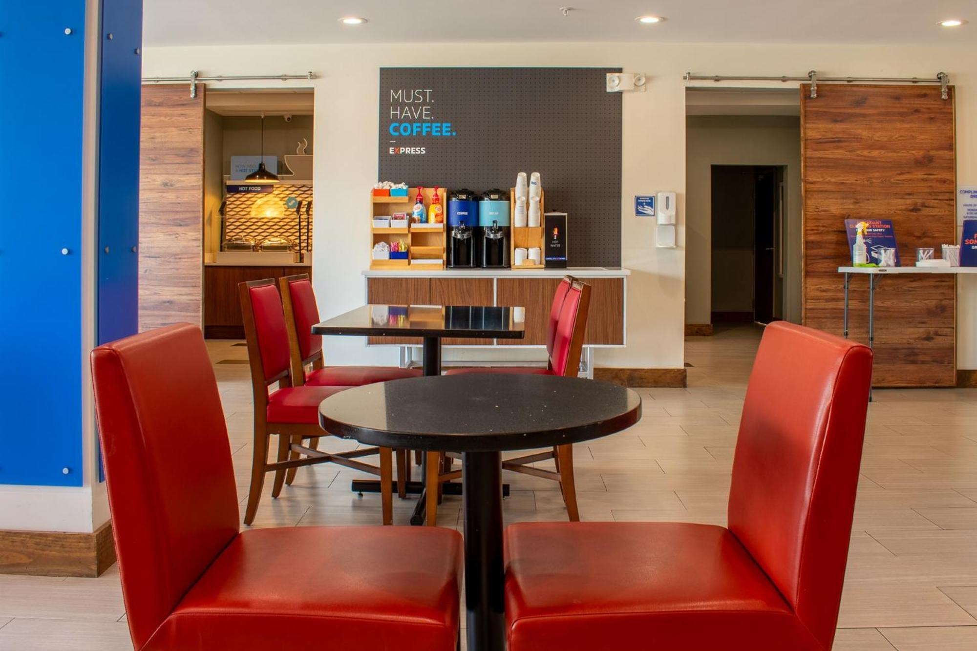 Holiday Inn Express & Suites - Yorkville By Ihg Exterior foto