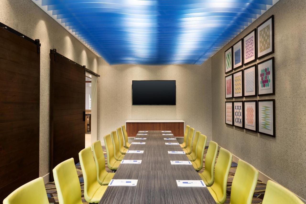 Holiday Inn Express & Suites - Yorkville By Ihg Exterior foto